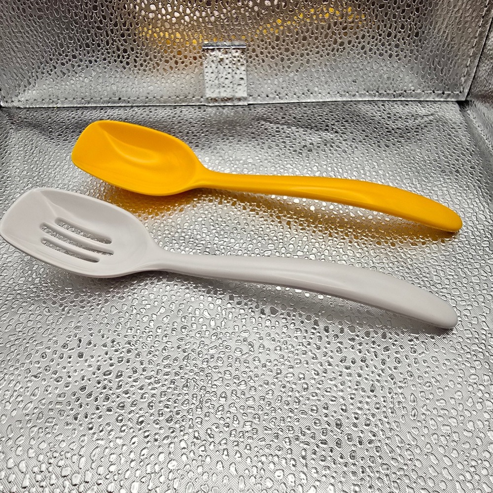 Hutzler 7.5 Inch Melamine Small Solid And Slotted Spoons White Yellow Set Of 2